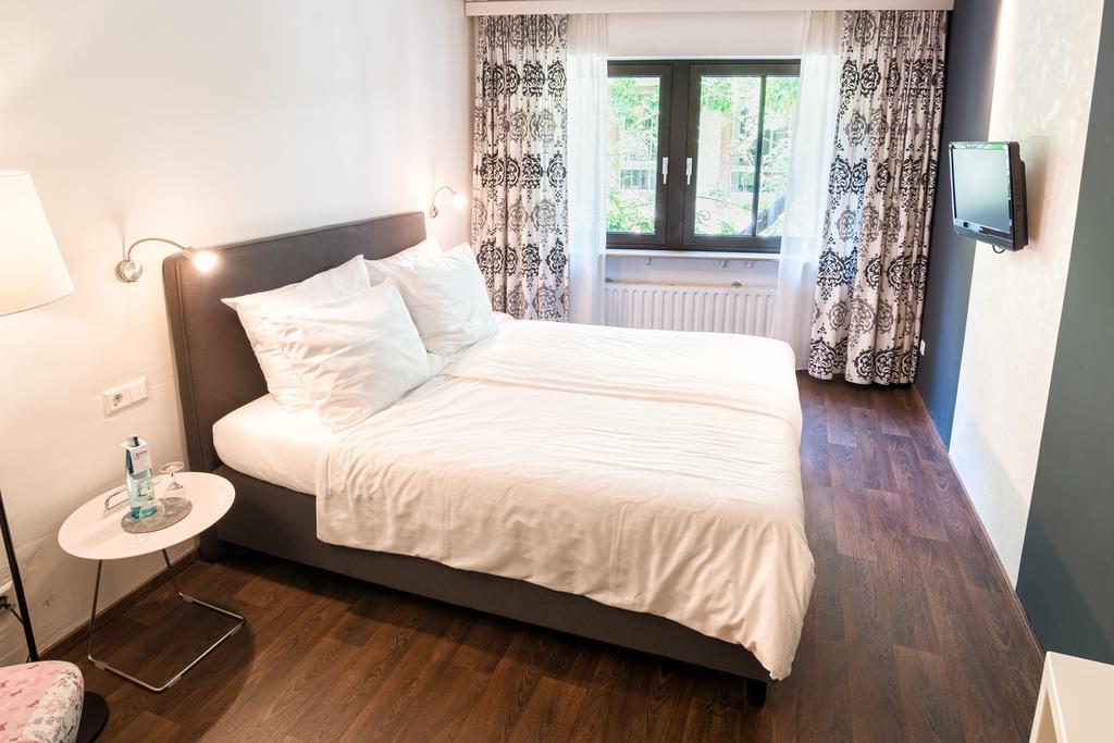 Kreuzblume Hotel & Restaurant Freiburg im Breisgau Eksteriør bilde