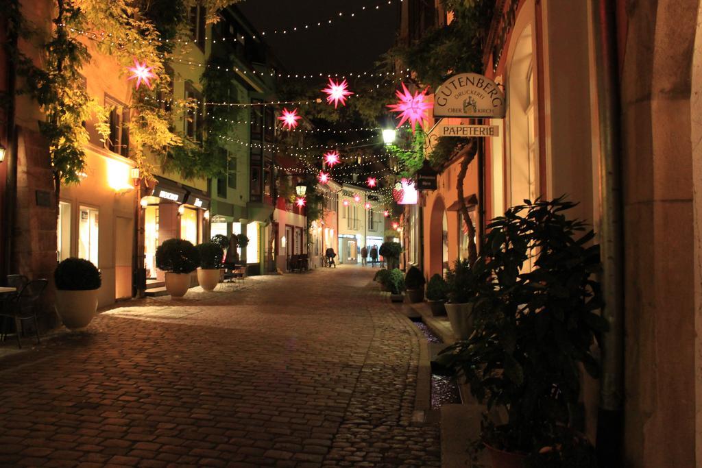 Kreuzblume Hotel & Restaurant Freiburg im Breisgau Eksteriør bilde